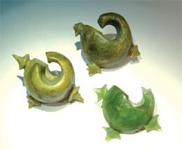 Lingling-o: jade earings spread throughout Southeast Asia.