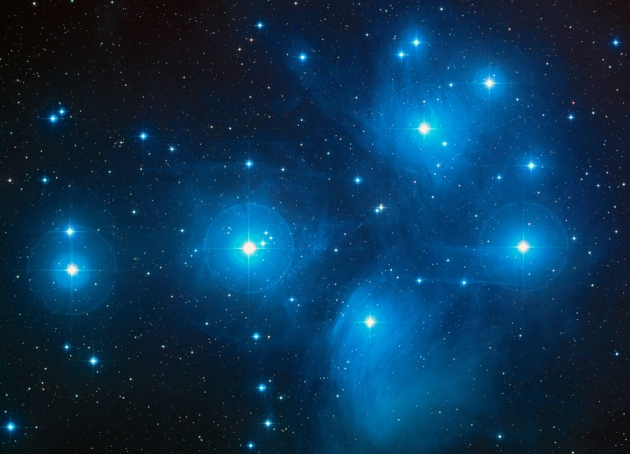photo of Row reignites over distance of Pleiades star cluster image