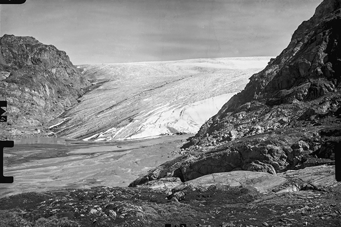 The Mittivakkat Glacier in 1933.