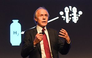 "There is a problem": Australia's top scientist Alan Finkel pushes to eradicate bad science