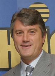 Yushchenko looks fit and healthy on 2 August 2004, before his mystery illness.