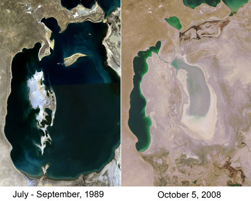 Time-lapse photos of the Aral Sea showing significant water loss due to irrigation projects in central Asia during the late twentieh century